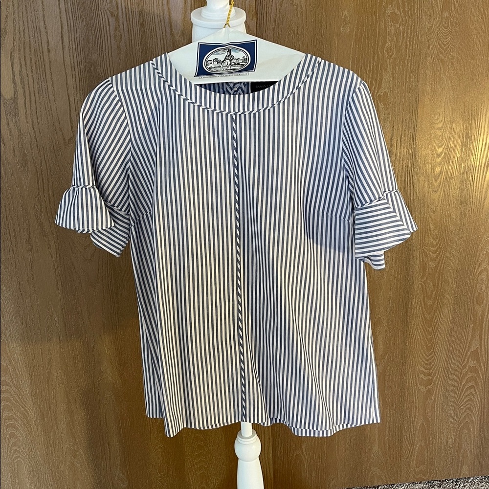 Banana Republic blue and pink striped blouse M